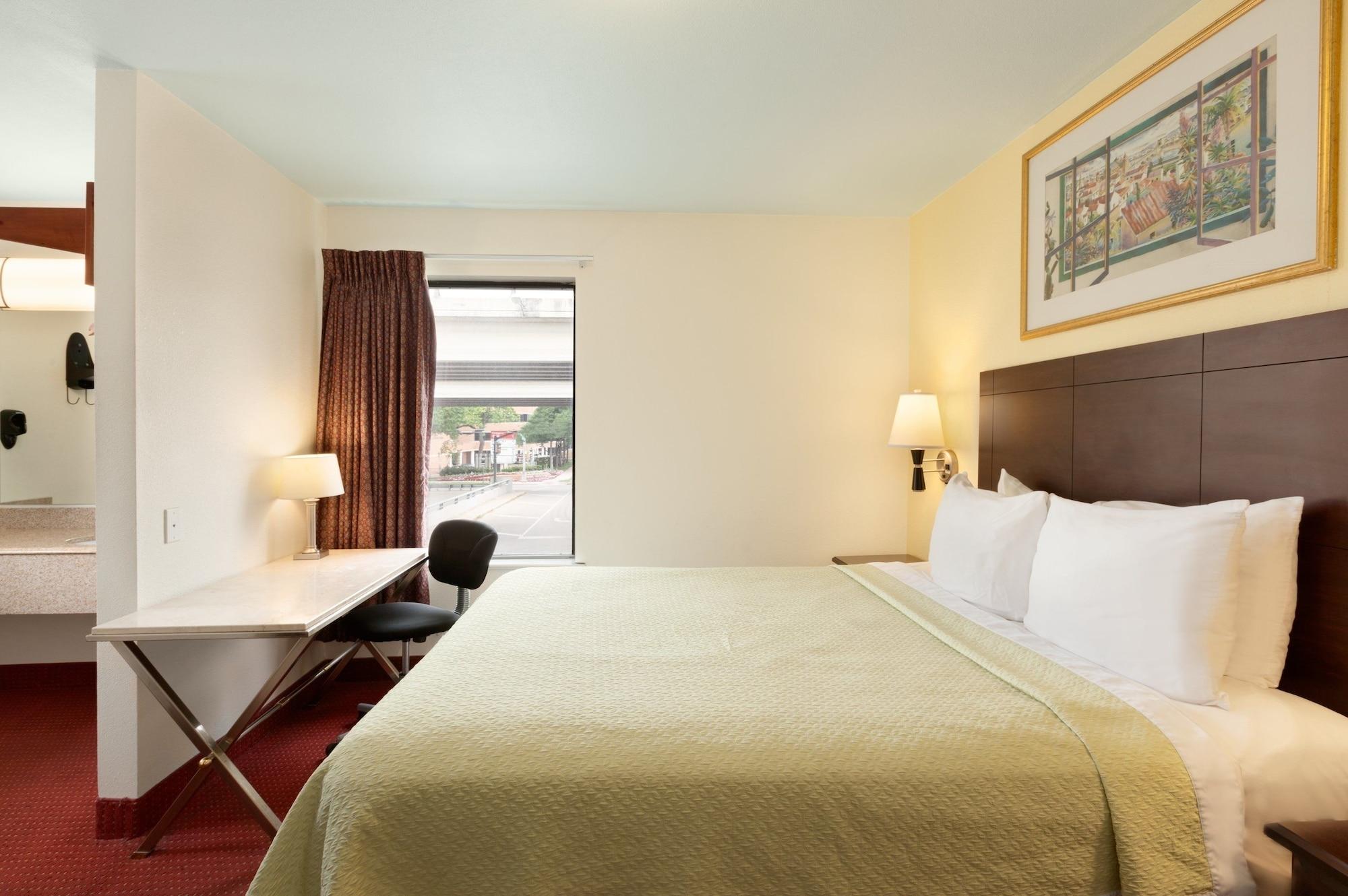 Hotel Days By Wyndham Austin/university/downtown Austin