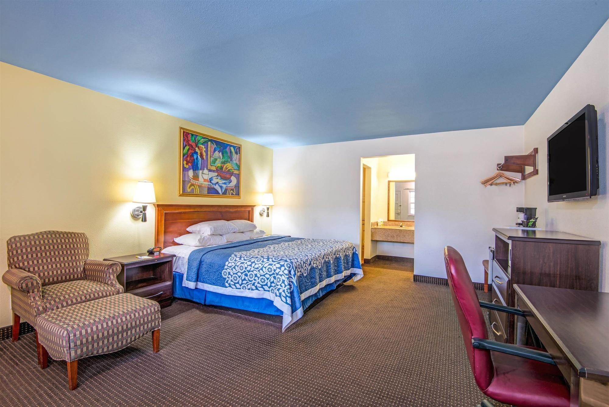 Days By Wyndham Austin/university/downtown Hotel 2*