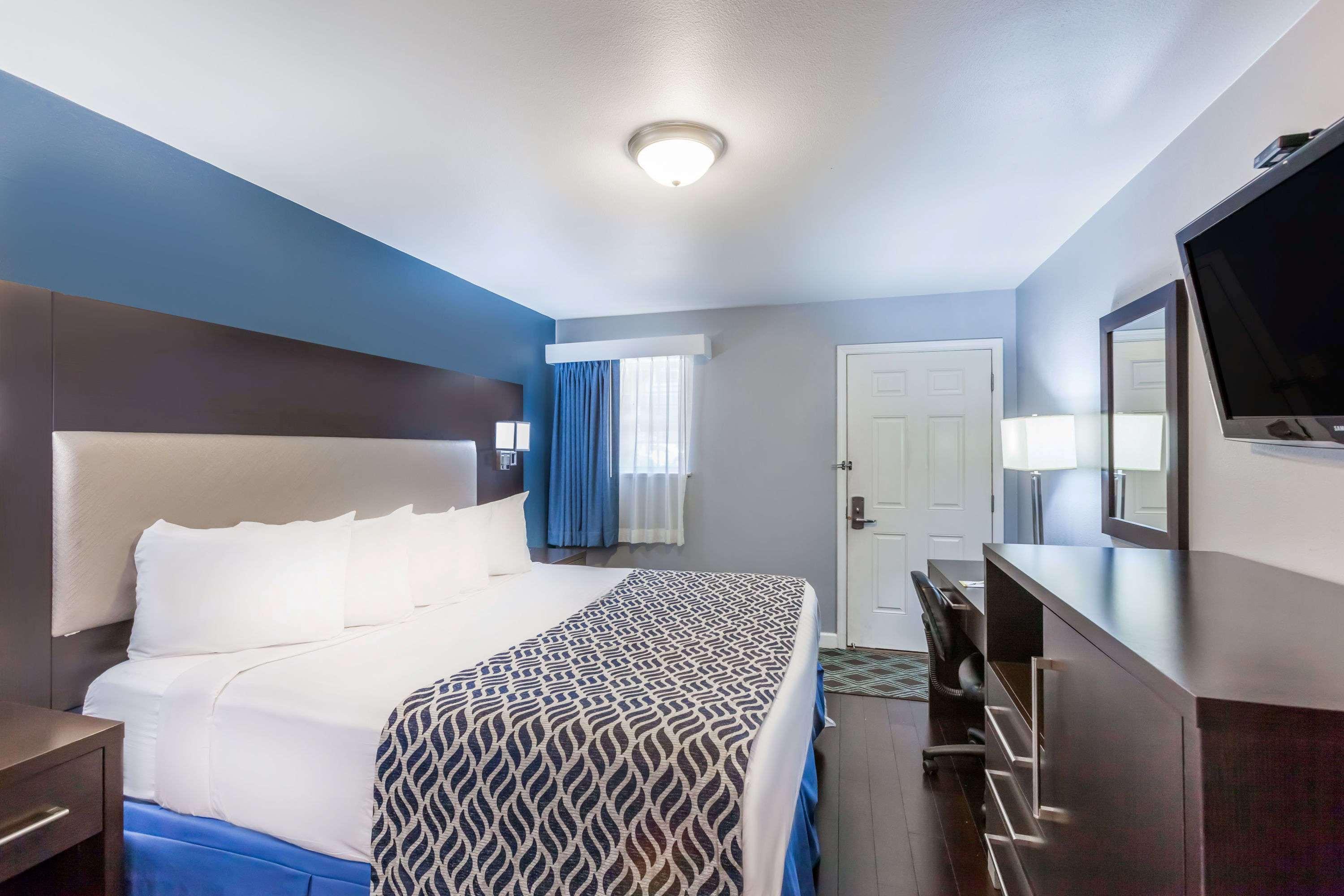 Hotel Days By Wyndham Austin/university/downtown Austin