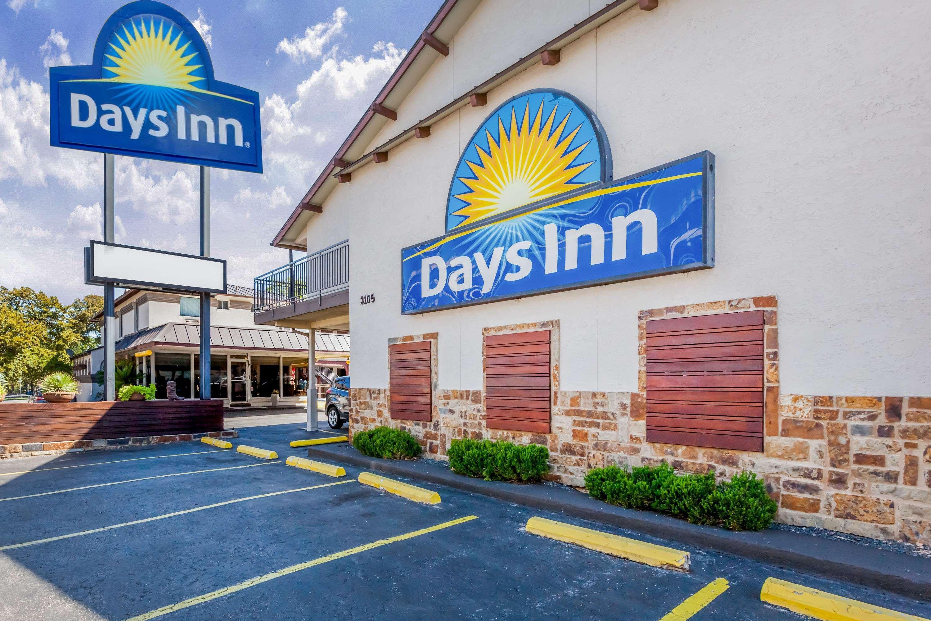 Days By Wyndham Austin/university/downtown Hotel 2*