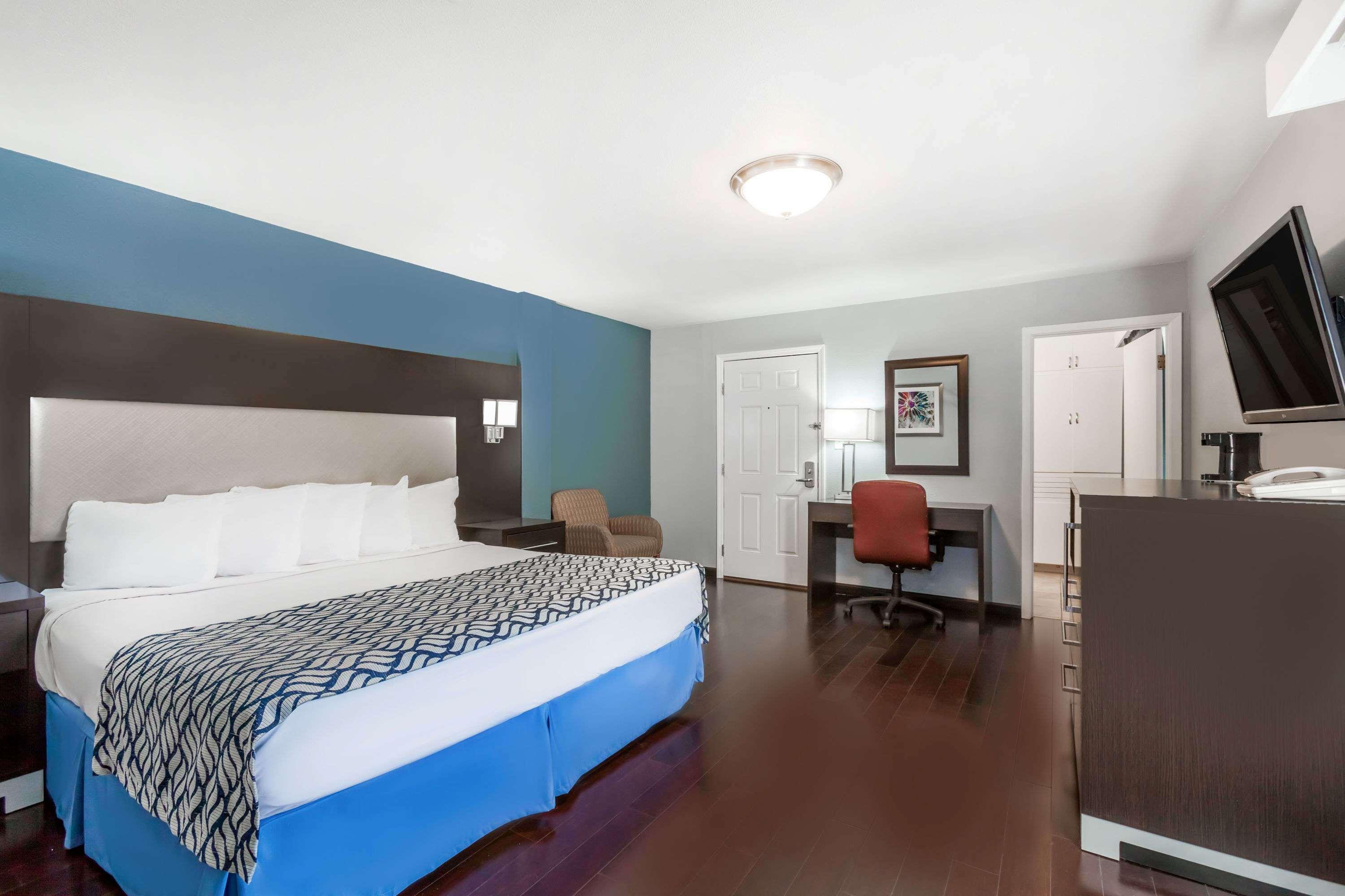 Hotel Days By Wyndham Austin/university/downtown Austin